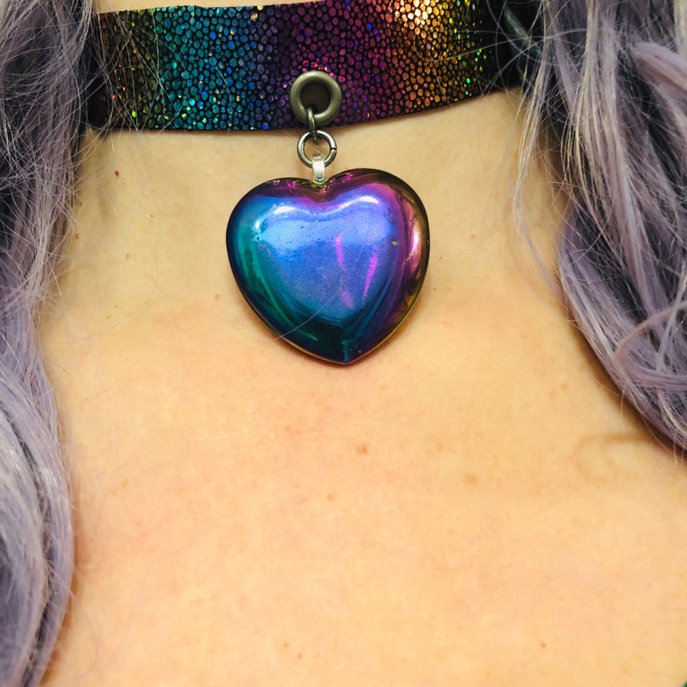 Rainbow Holographic Heart Choker - image 3